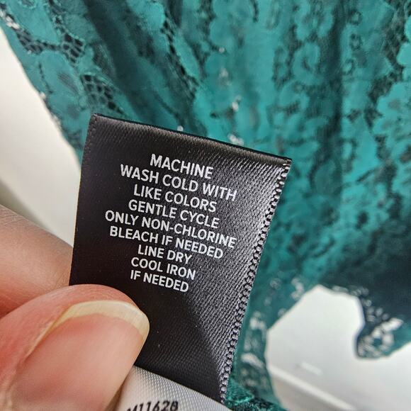 Torrid Lace Madison Button Down Blouse Plus Size 2X Holiday Career Work Office - Picture 9 of 10